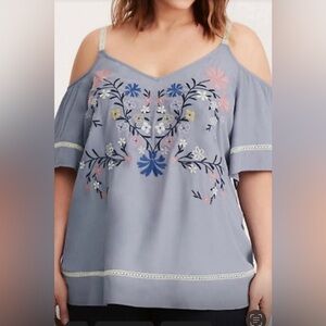 NWOT Torrid Cold shoulder embroidered floral print size 3X  🌸🌸🌸